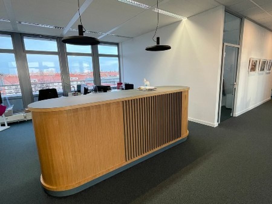 Arbeitsplätze in der neuen Raumaufteilung